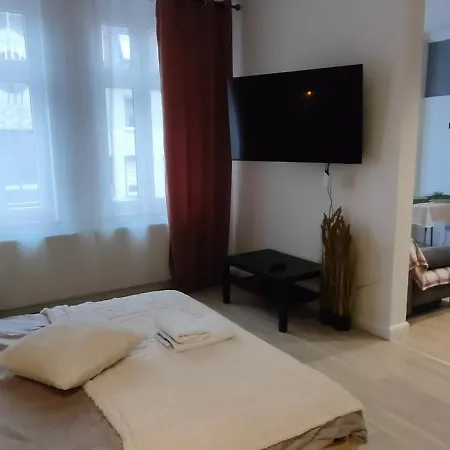 Apartment 1904