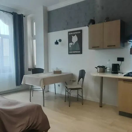 Apartment 1904